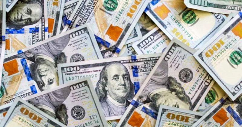 Prohíben comprar dólar oficial a los que pidieron subsidios