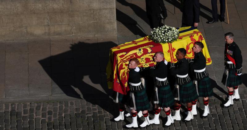 Líderes mundiales se dirigen a Londres por el funeral de Isabel II