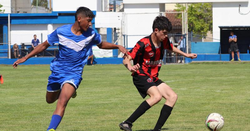 El Fortín fue local ante Independiente en dos categorías.