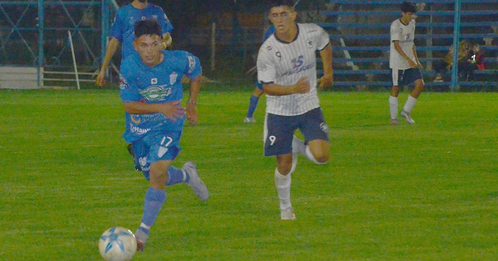 Ferro lo abrió rápido y logró su boleto a la final
