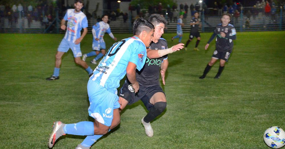 Ferro jugó tres y los ganó en el Regional Amateur.