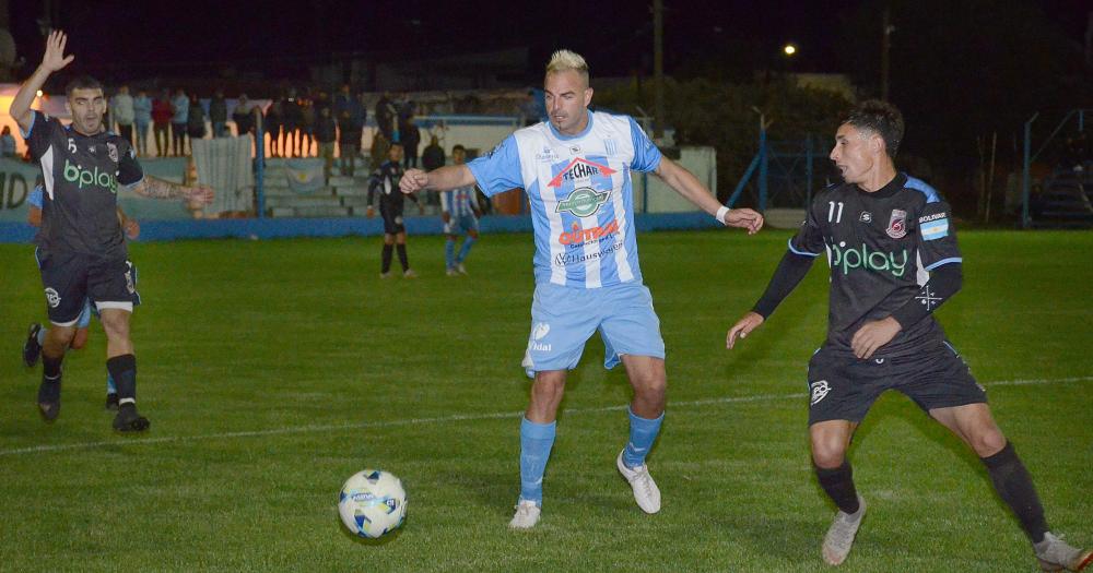 Ferro ganó por 2 a 0 en su cancha.