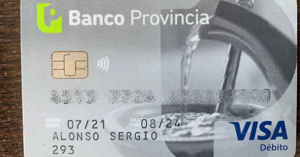 Hallazgo de tarjeta de débito