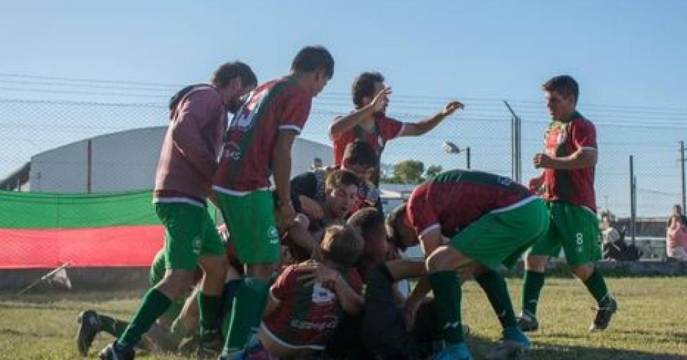 Espigas, el mejor equipo de la temporada en la Primera "B".