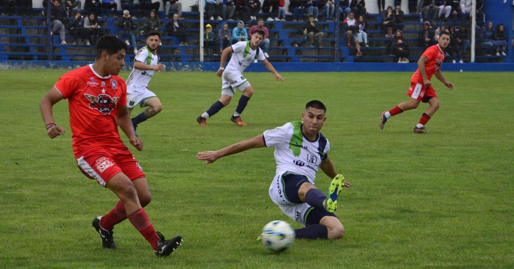 Embajadores ganó y clasificó