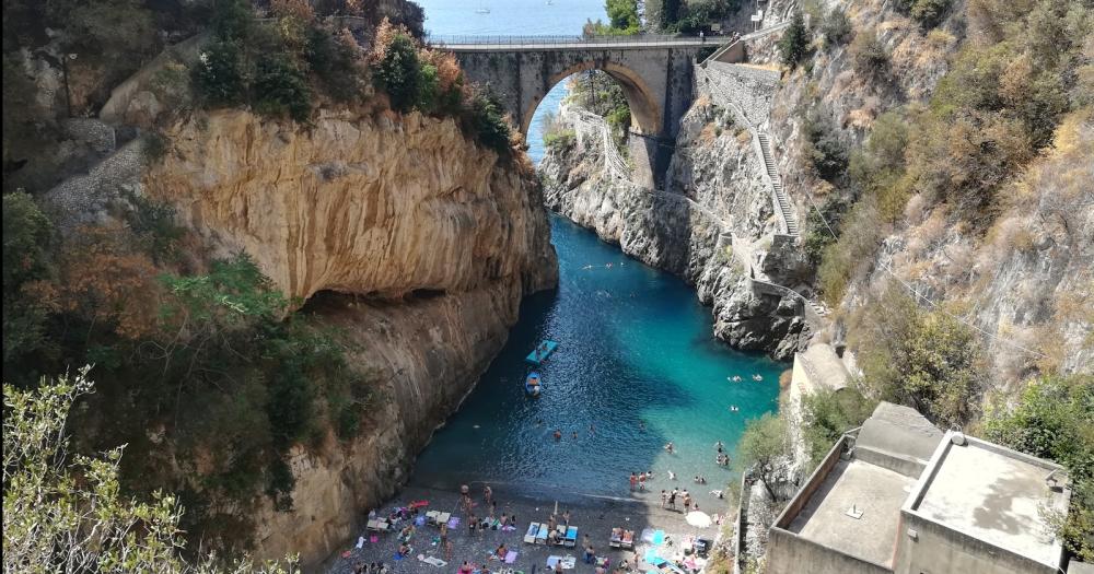 Italia: una turista argentina murió ahogada mientras sacaba fotos