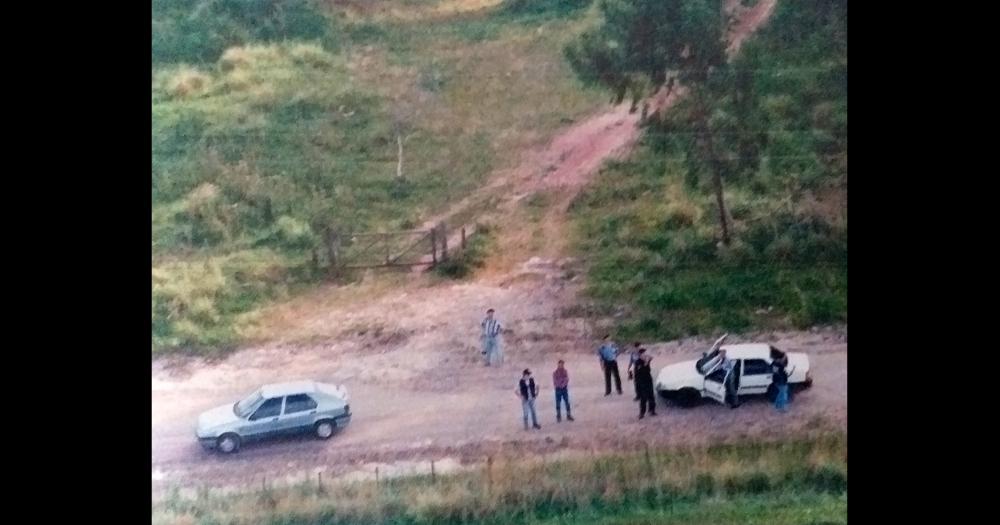 Operativo policial en la búsqueda de uno de los dos autores del asesinato del comerciante Horacio Luis Dos Santos, en febrero de 1998.