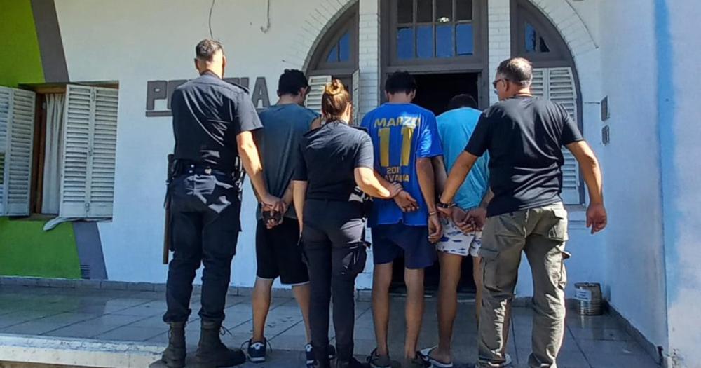 Desbarataron a la banda "Los roba ruedas": hay tres aprehendidos