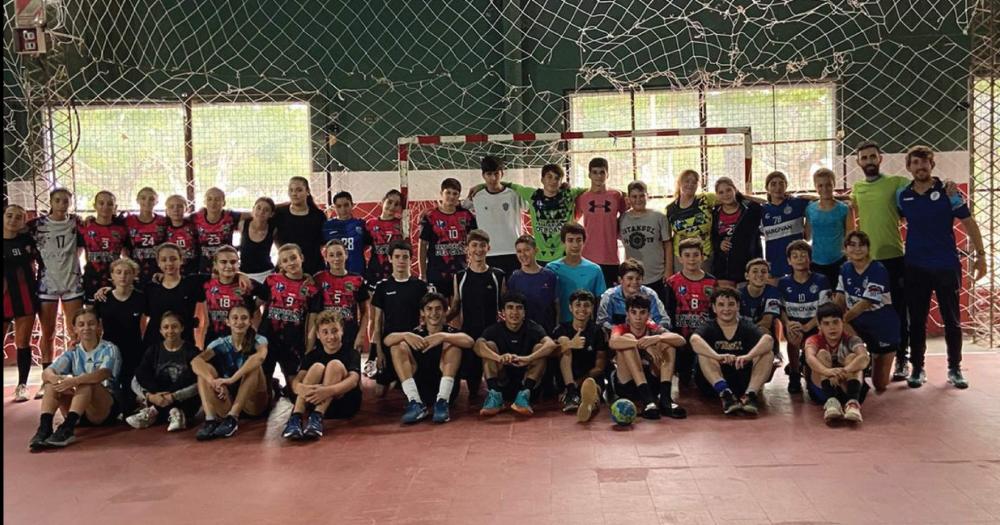 Rodrigo Román y jugadores del Bata son parte del proyecto.