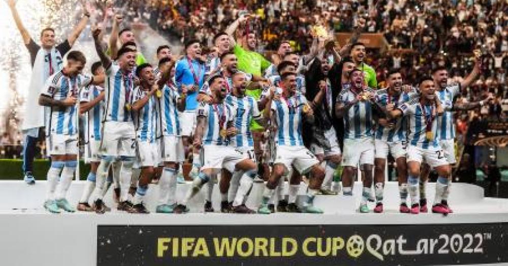 Argentina debutará en las Eliminatorias para el Mundial 2026 con Ecuador
