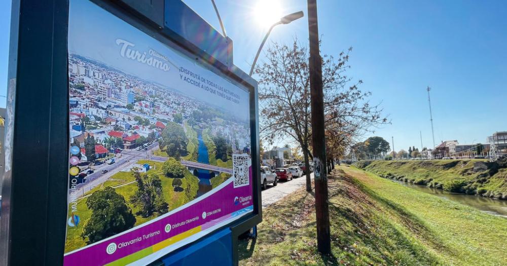 Continúa la disposición de cartelería con código QR en espacios públicos de Olavarría