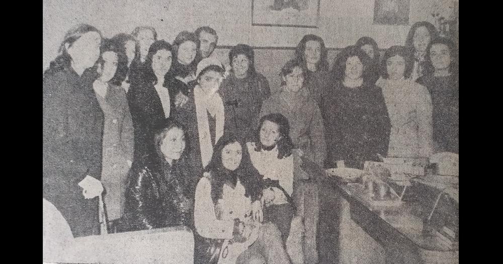 1973. La Escuela de Asistentes Sociales atravesaba momentos de incertidumbre debido a una serie de situaciones irregulares. Estudiantes realizaban reclamos.