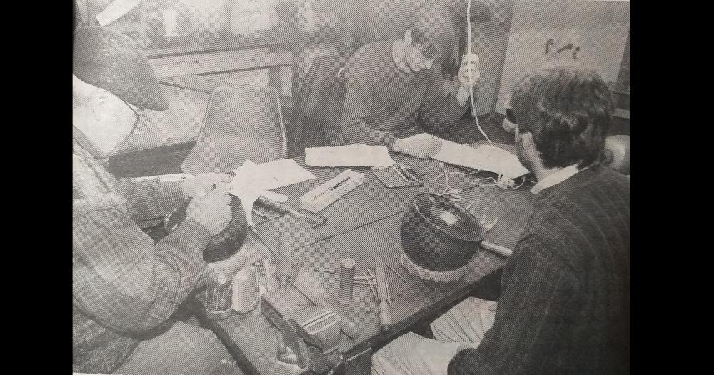1998. La Escuela de Orfebrería de Olavarría celebraba su 20º aniversario.