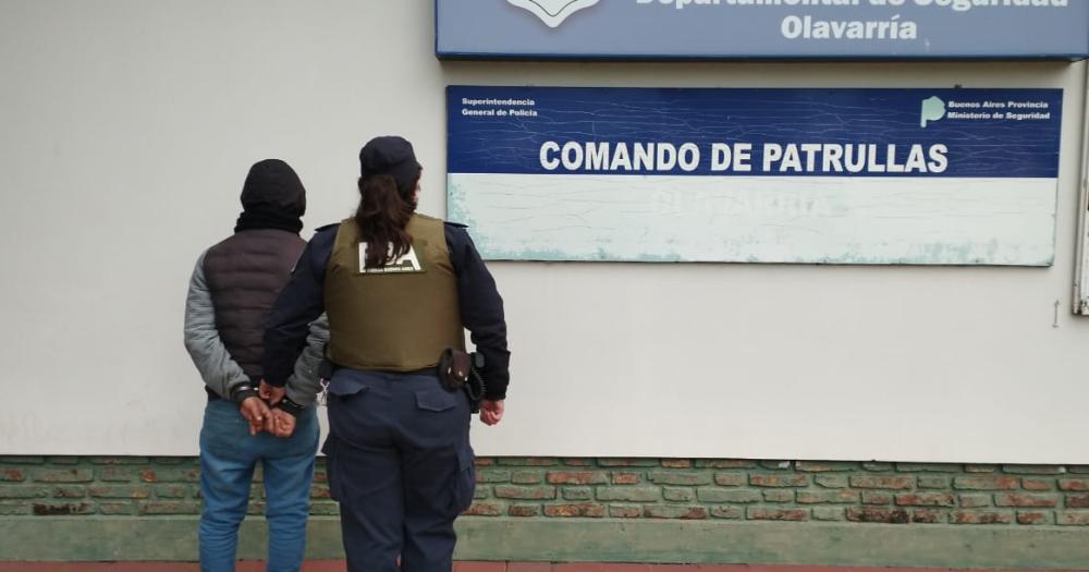 Aprehendieron a un hombre que llevaba elementos que habrían sido robados