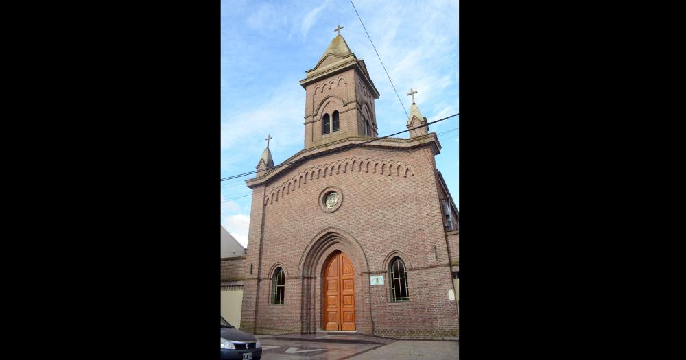 Misas en la parroquia Monte Viggiano de Olavarría