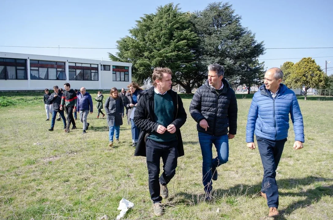 Con escritura en mano se proyecta la construcción de un Polo Tecnológico