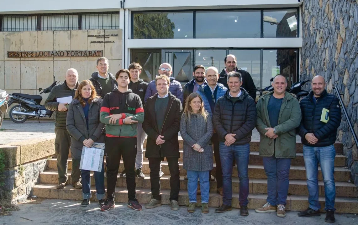 Con escritura en mano se proyecta la construcción de un Polo Tecnológico