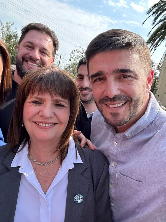 Intendente de Olavarría Fortalece Alianza Estratégica con la Candidata Presidencial Patricia Bullrich