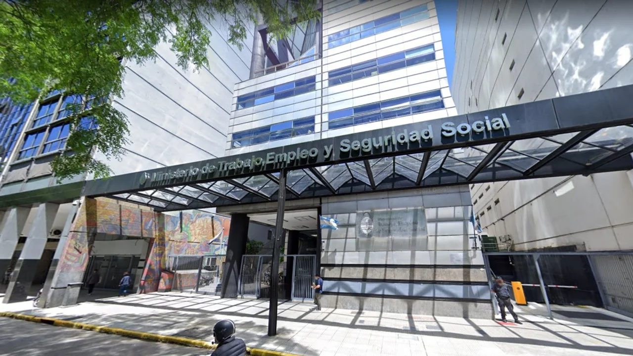 Resolución del Ministerio de Trabajo de la Nación: Cómo solicitar hasta el 50% del monto abonado