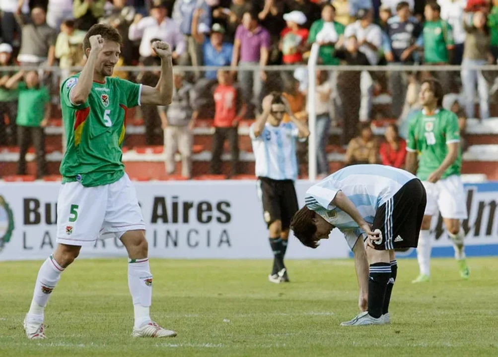 LAS 3 VECES QUE MESSI JUGO EN LA PAZ