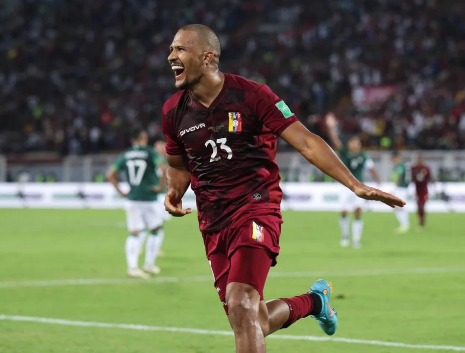 Salomón Rondón y una chance de volver a ser titular.
