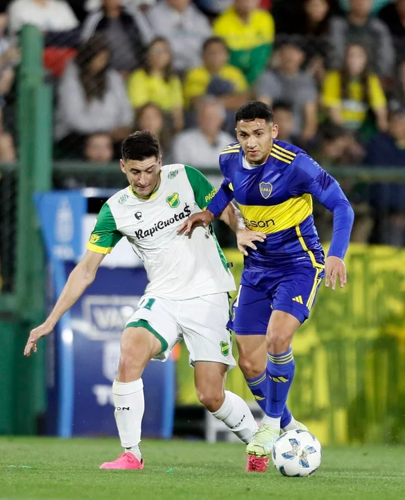 DEFENSA LE PROPINÓ A BOCA SU TERCERA DERROTA CONSECUTIVA EN LA COPA DE LA LIGA