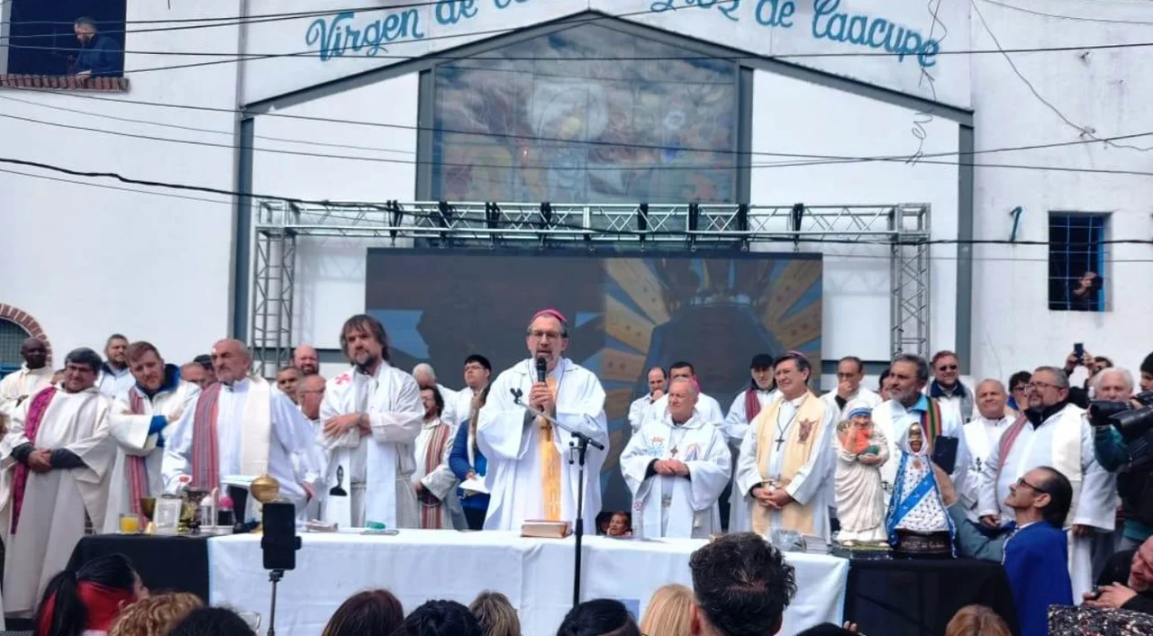 Los curas villeros informaron que no tienen previsto reunirse con el candidato Javier Milei.