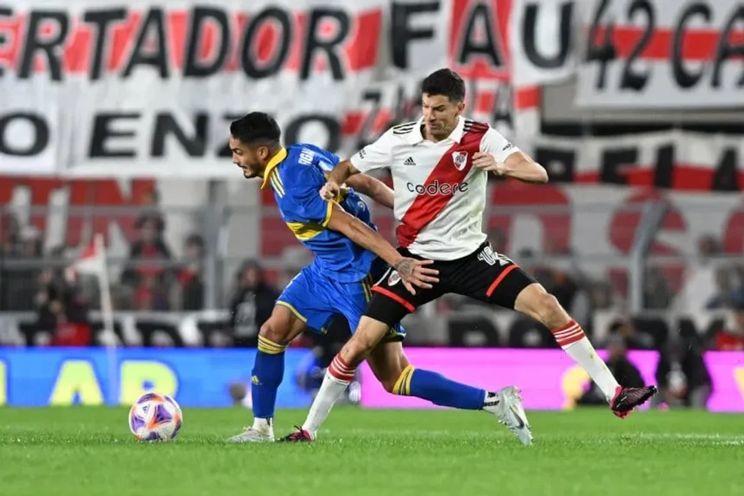 Boca y River, expectantes: posible fecha y horario para el Superclásico