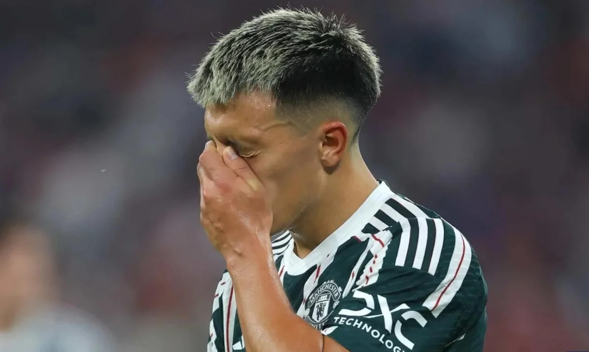LISANDRO MARTÍNEZ, UNA VEZ MÁS AL QUIRÓFANO