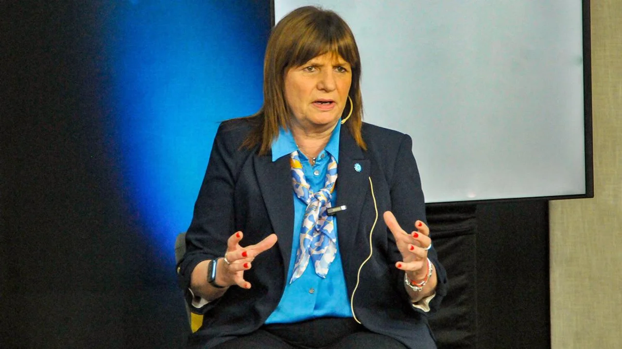 Si gana, Bullrich derogará las leyes laborales por decreto