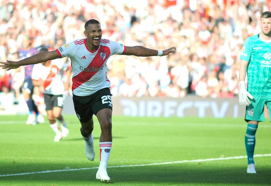 RIVER SIGUE GANANDO 