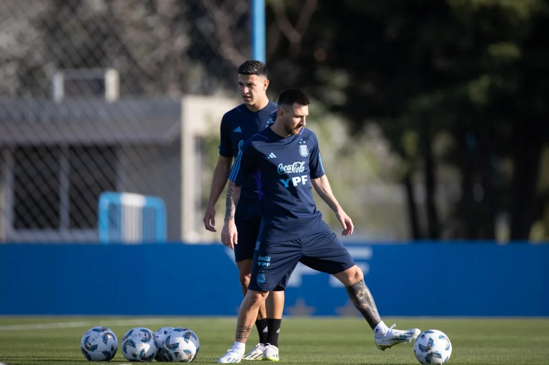 MESSI IS BACK: EL 10 SE ENTRENÓ CON LA SELECCIÓN