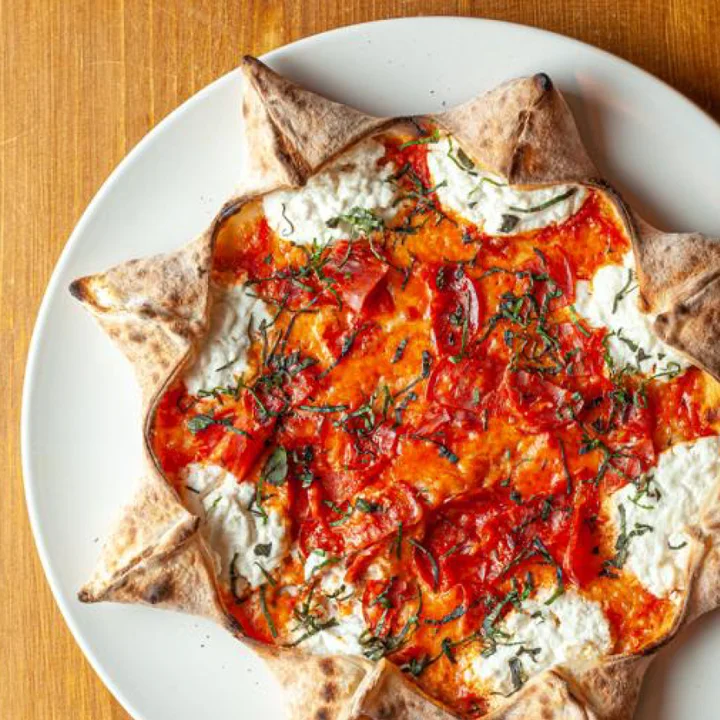 Esta pizzería famosa por su pizza en forma de estrella acaba de abrir un nuevo local cerca de Miami