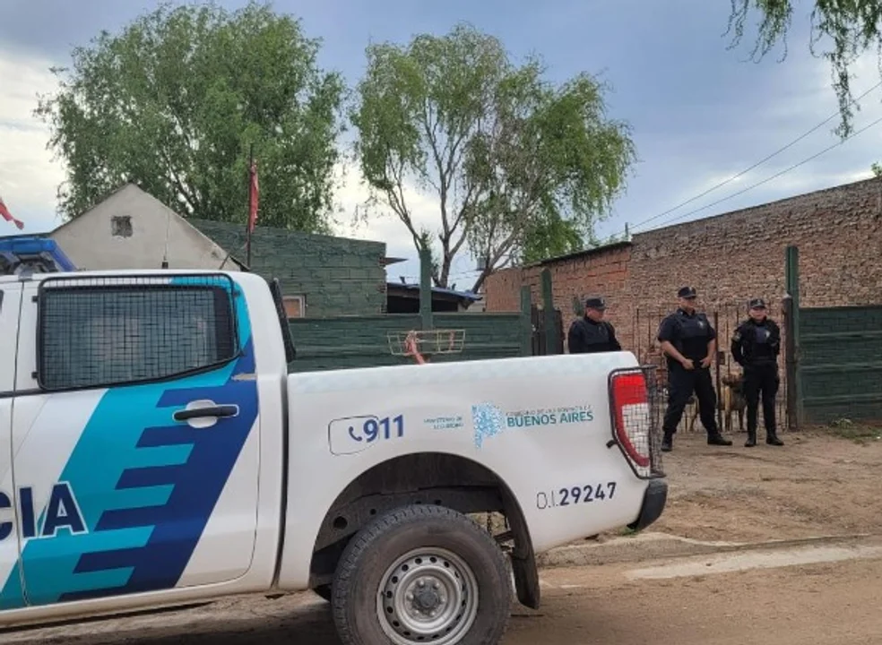 Allanamiento relacionado con robos en Corralón y vivienda