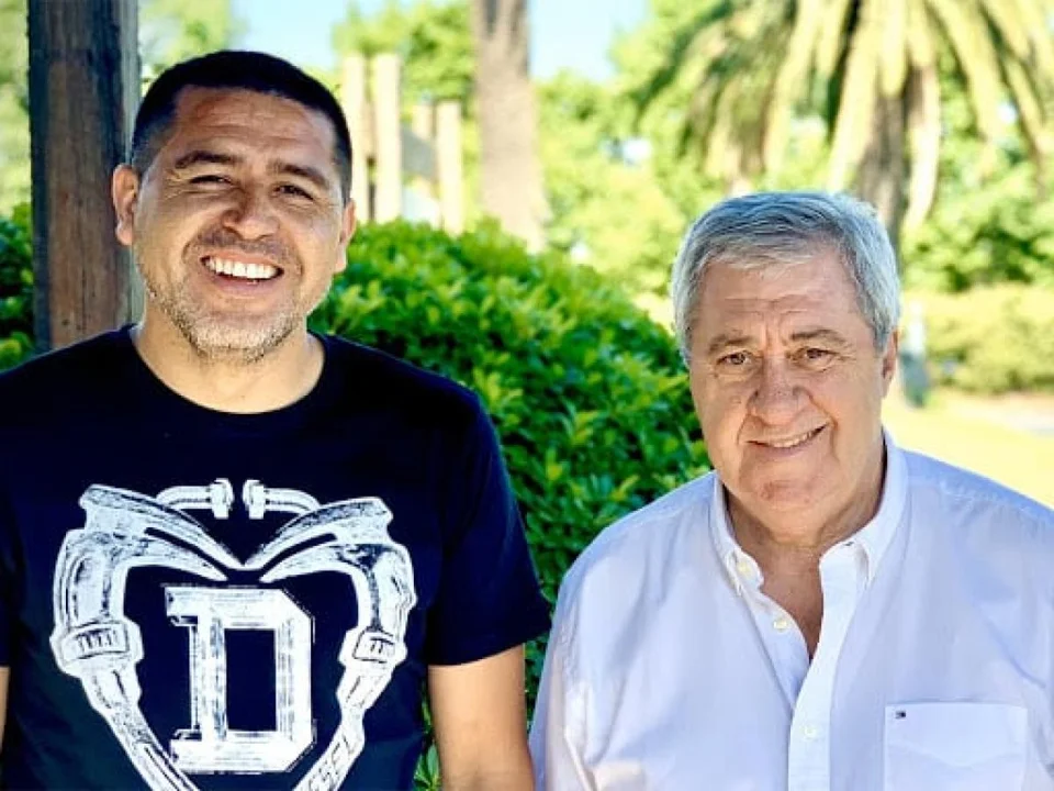 JUAN ROMÁN RIQUELME SERÁ CANDIDATO A PRESIDENTE DE BOCA