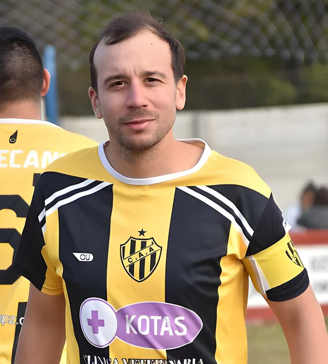 Argentinos vence a Sportivo en la ida y define en casa
