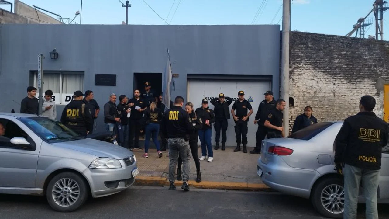 Operativo policial incauta material audiovisual en allanamientos por explotación sexual de menores