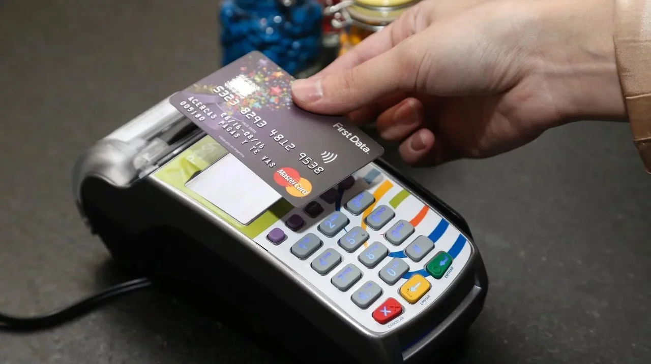 Problemas con la devolución del 21% en el programa Compre sin IVA: lo que necesitas saber