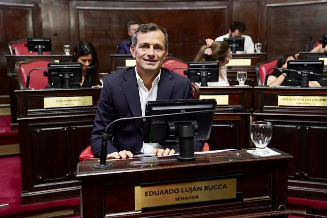 Eduardo Bucca Solicita Licencia en el Senado y Asumirá como Concejal en Bolívar