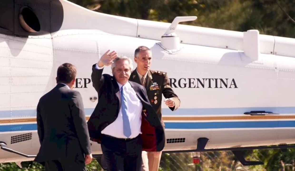 Decisión polémica: Alberto Fernández decreta seguridad vitalicia en el extranjero, a cargo del Estado