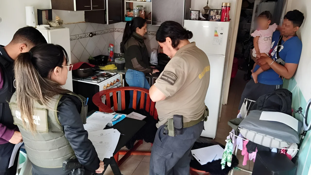 Desarticulan Banda que robaba aatos bancarios y compraba Dólar Cripto a través de Phishing