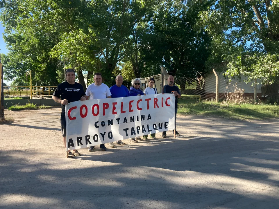 Preocupación en Tapalqué por la contaminación del arroyo: Acusan falta de acción oficial