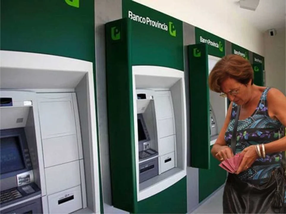 Los jubilados y pensionados bonaerenses comienzan a cobrar el martes 30