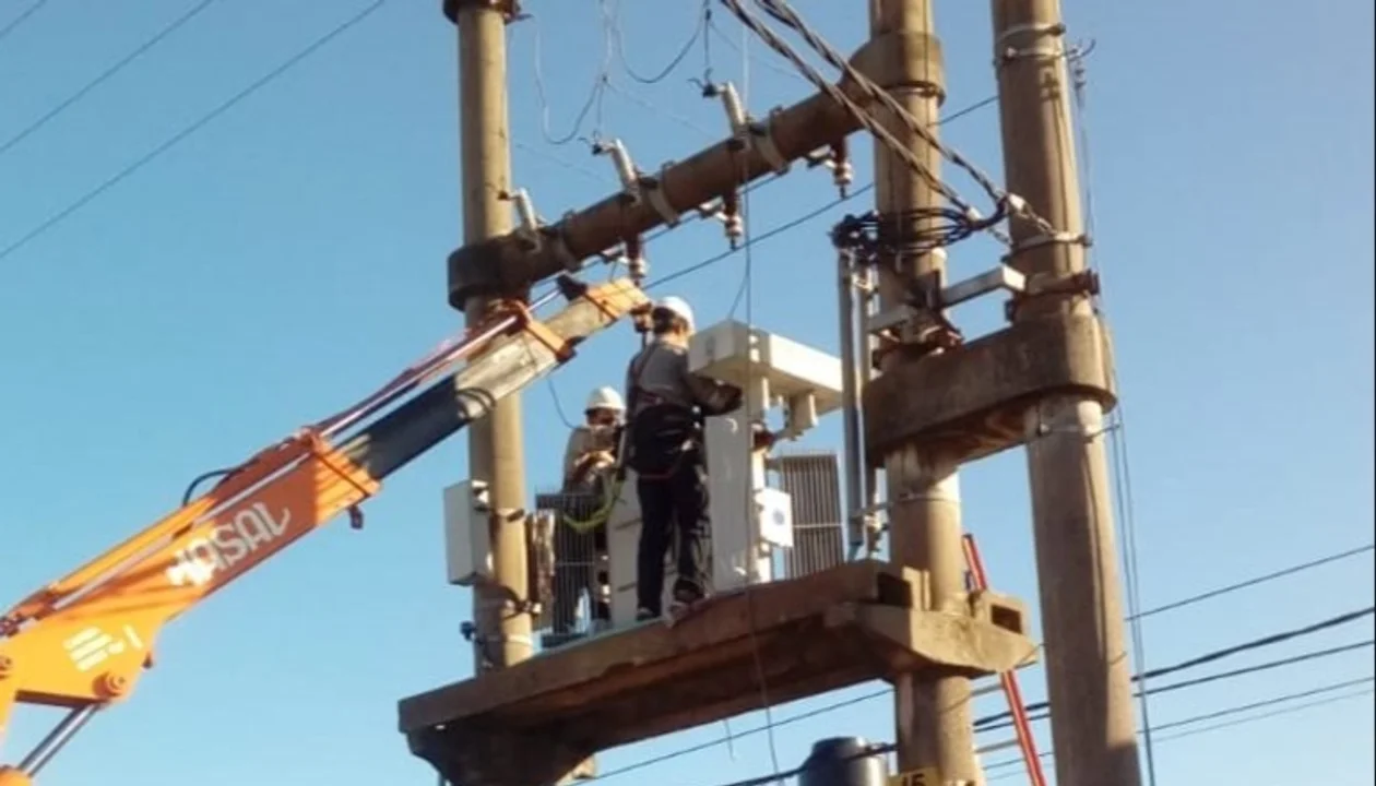 Sierra Chica: Se quema un transformador y deja un sector de la localidad sin luz