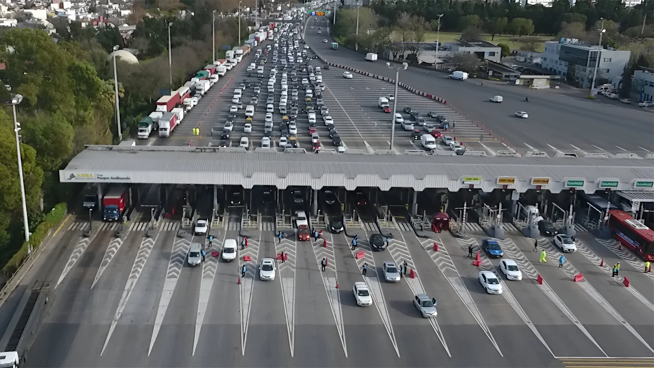 Caos vehicular en las rutas por feriados de Semana Santa