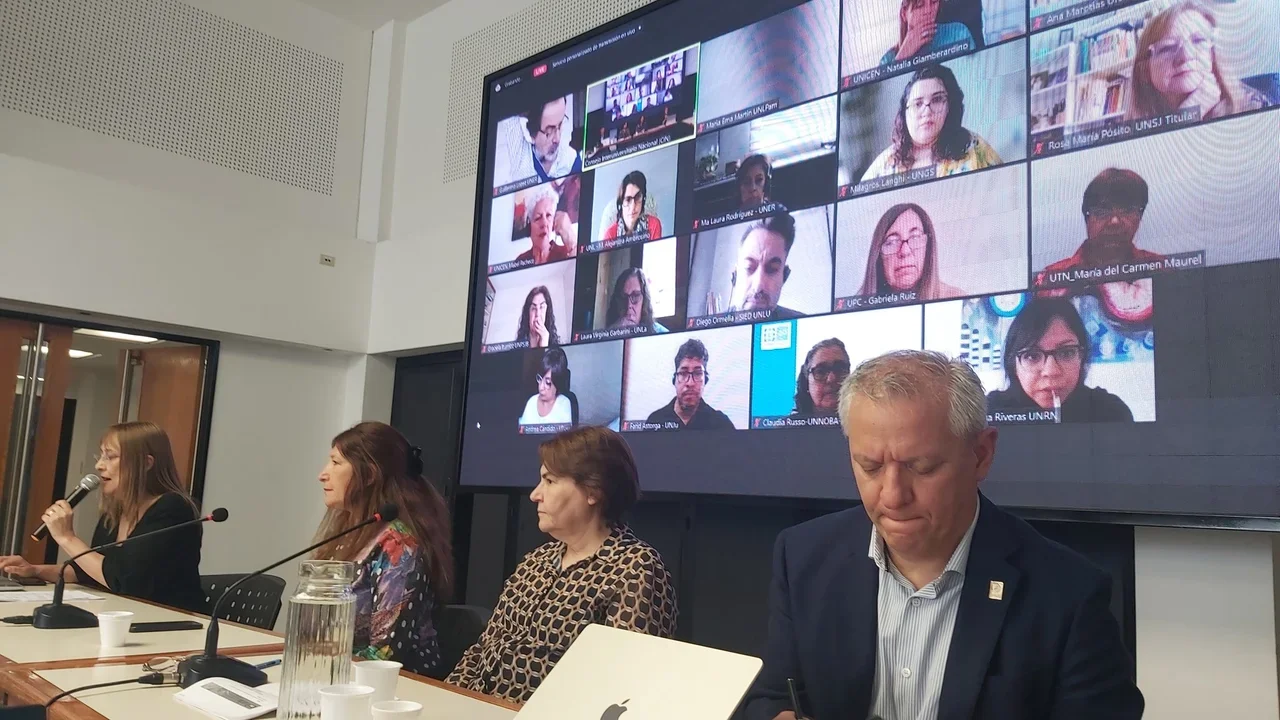 Una asignatura pendiente docente: adaptar ChatGPT y TikTok a la educación