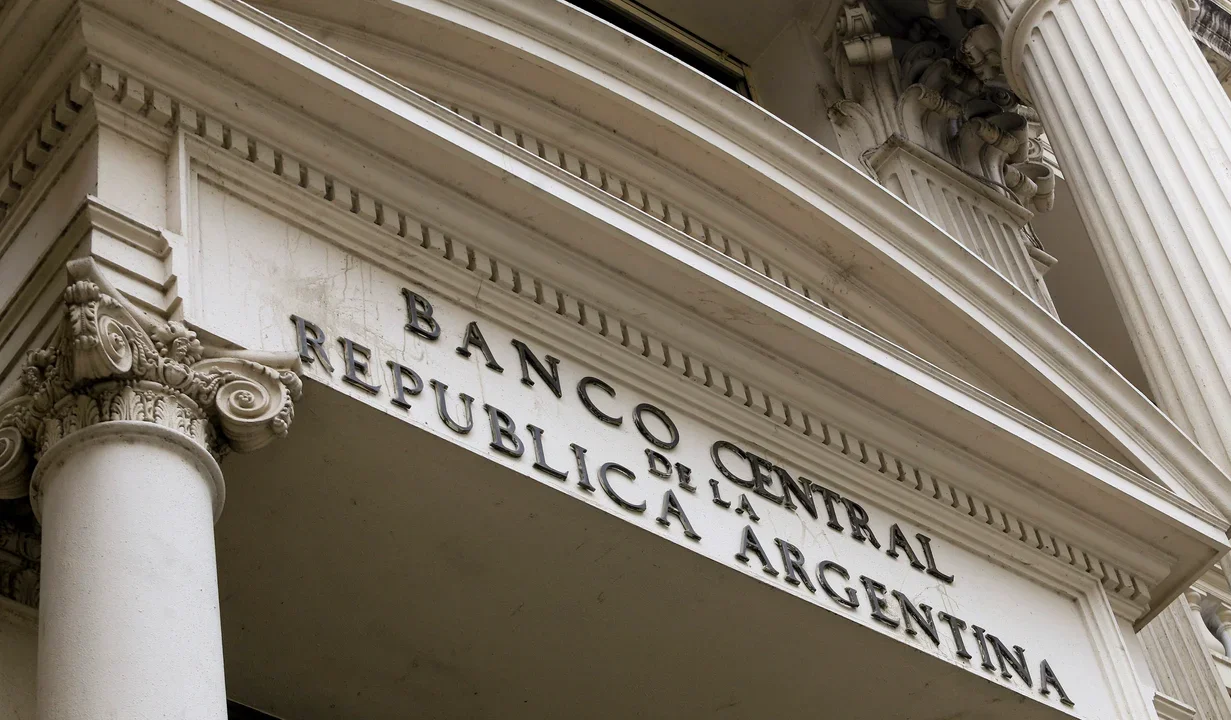 El Banco Central bajó la tasa de interés de 60 a 50%