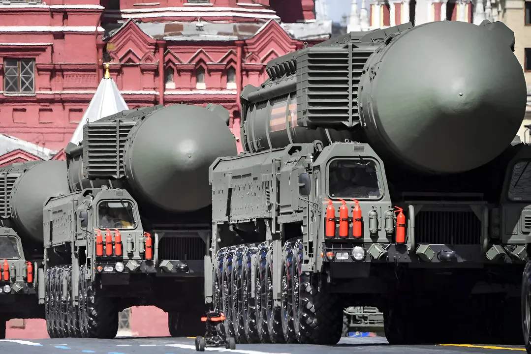 Rusia anuncia ejercicios militares cerca de Ucrania con posible uso de armas nucleares tácticas