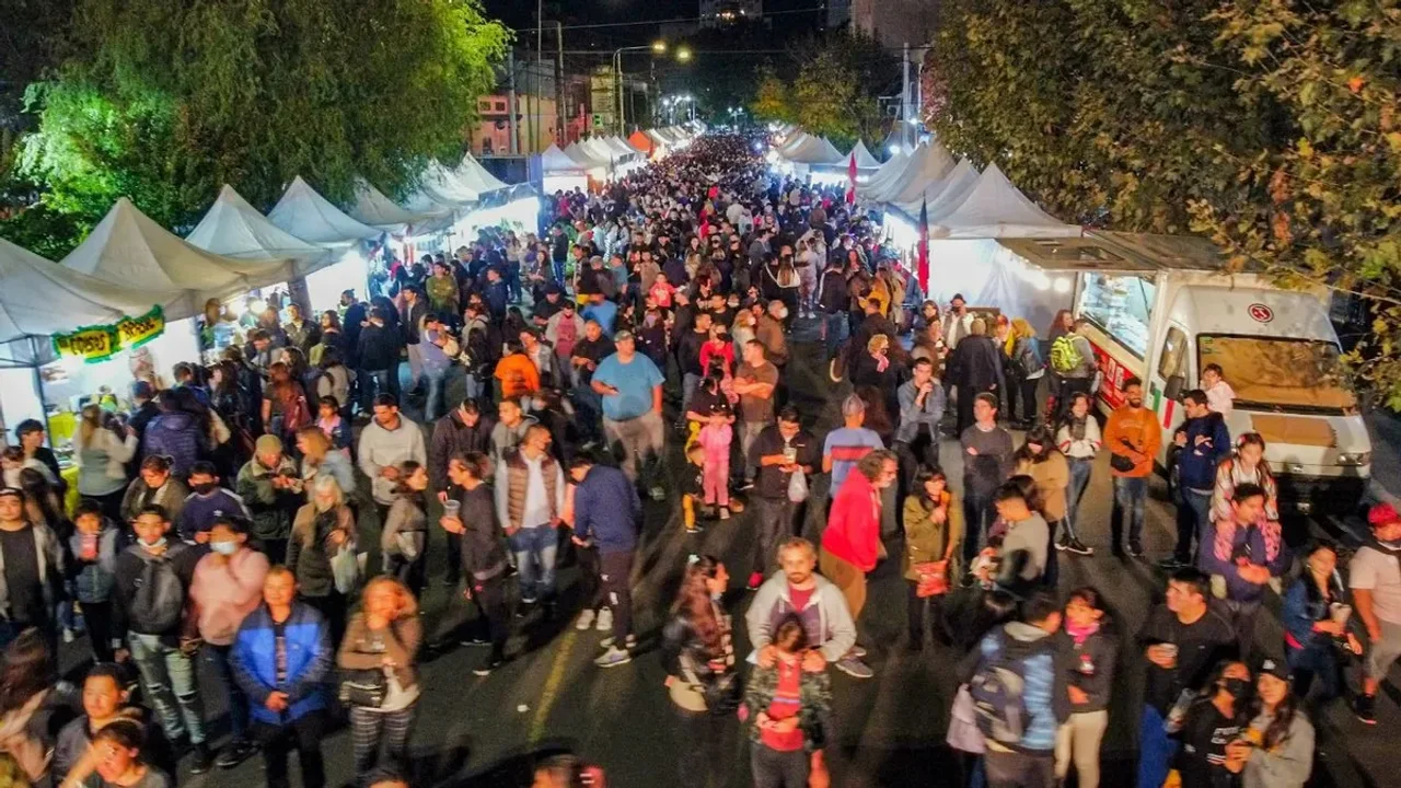Resumen de la Fiesta de las Colectividades en Quilmes Oeste: Diversidad cultural y gastronómica