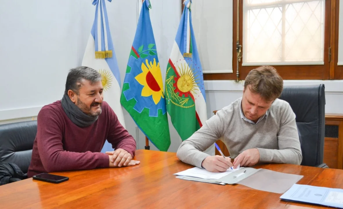 Convenio de colaboración entre instituciones educativas y gobierno municipal